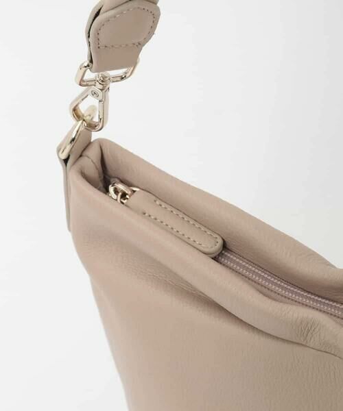 MK MICHEL KLEIN BAG / エムケーミッシェルクランバッグ ショルダーバッグ | [2WAY]タックデザイン牛革スクエアショルダーバッグ | 詳細4