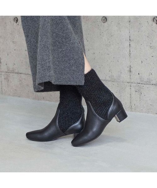 MODE ET JACOMO / モードエジャコモ ブーツ（ショート丈） | リブニットソックスショートブーツ（ブラック）