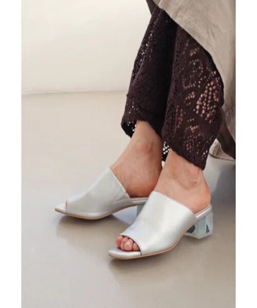 MODE KAORI / モードカオリ サンダル | ステンドグラスヒールカバードサンダル 21521(シルバー)