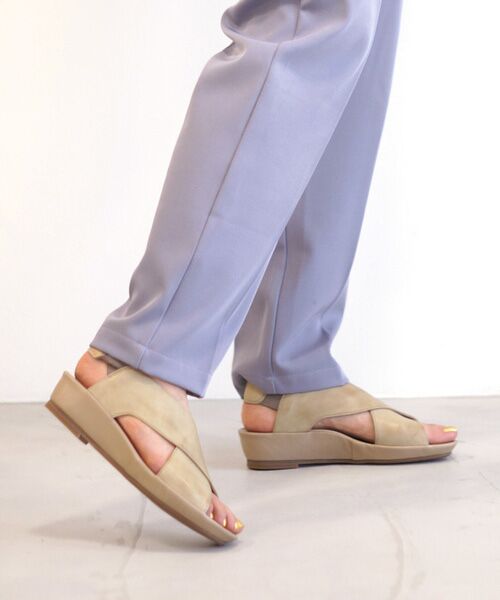 MODE KAORI / モードカオリ サンダル | 【本革】 フラットサンダル 35707（グレージュ）