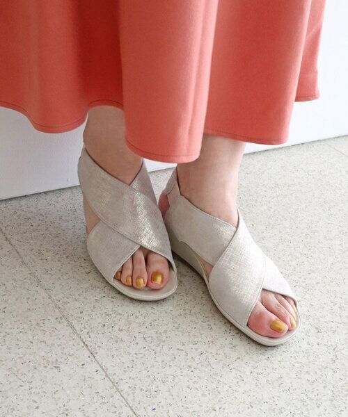MODE KAORI / モードカオリ サンダル | 【本革】 フラットサンダル 35707（プラチナ）