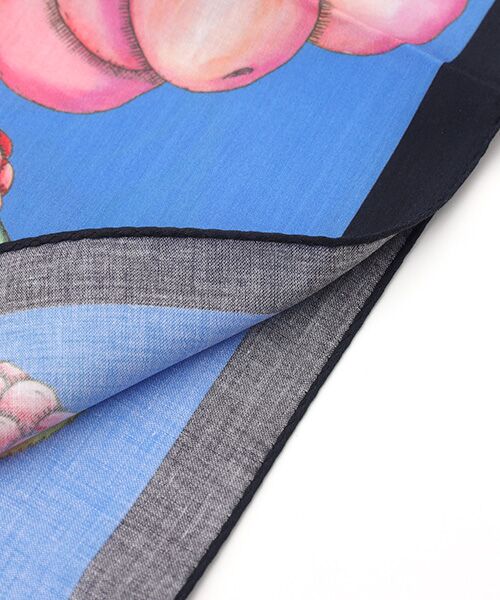 MOONBAT / ムーンバット マフラー・ショール・スヌード・ストール | ネックアイテム  ハンカチーフ Cherry Berry 52×52cm 日本製 | 詳細2