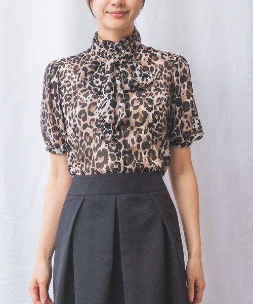 NARACAMICIE / ナラカミーチェ シャツ・ブラウス | 【NARACAMICIE】ヒョウ柄ボウタイ半袖ブラウス(グレー)