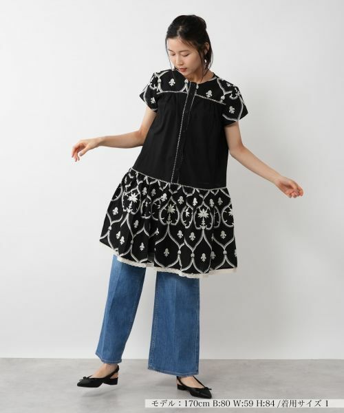 NEMIKA / ネミカ シャツ・ブラウス | フラワー刺繍チュニックブラウス【DEVOTION TWINS】 | 詳細1