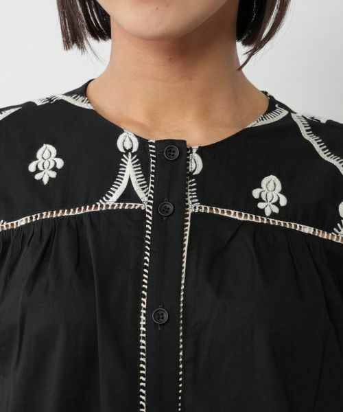 NEMIKA / ネミカ シャツ・ブラウス | フラワー刺繍チュニックブラウス【DEVOTION TWINS】 | 詳細7