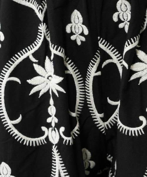 NEMIKA / ネミカ その他パンツ | フラワー刺繍クロップドパンツ【DEVOTION TWINS】 | 詳細12