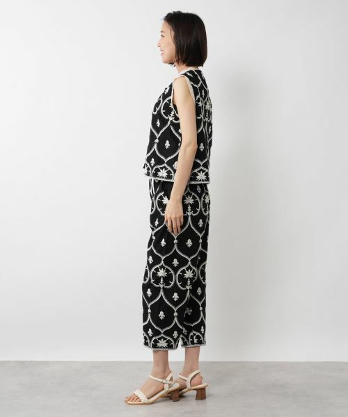 NEMIKA / ネミカ その他パンツ | フラワー刺繍クロップドパンツ【DEVOTION TWINS】 | 詳細5