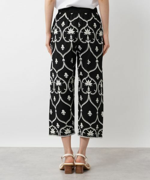 NEMIKA / ネミカ その他パンツ | フラワー刺繍クロップドパンツ【DEVOTION TWINS】 | 詳細9