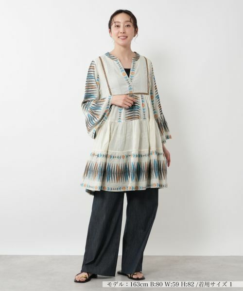 NEMIKA / ネミカ シャツ・ブラウス | 幾何学柄フレアスリーブチュニック【DEVOTION TWINS】 | 詳細1