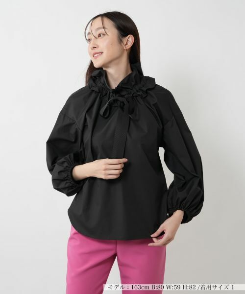 美品　NEMIKA ジレ　フリル付き ブラック フリルネックブラウス【NEMIKA】 （シャツ・ブラウス）｜NEMIKA