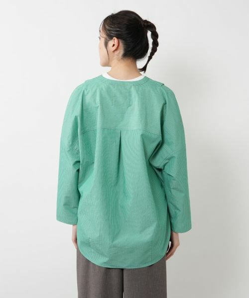 NEMIKA / ネミカ シャツ・ブラウス | Vネックポケットブラウス【PASSIONE】 | 詳細9