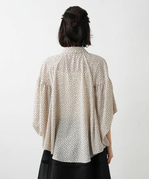 NEMIKA / ネミカ シャツ・ブラウス | ドット柄フレアスリーブシャツ【NEMIKA】 | 詳細9