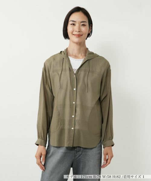 NEMIKA / ネミカ シャツ・ブラウス | フーディーブラウス【NEMIKA】(カーキ)