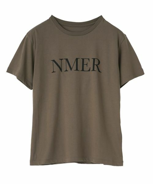 NEMIKA / ネミカ Tシャツ | プリントクルーネックTシャツ【NEMIKA】（キャメル系）