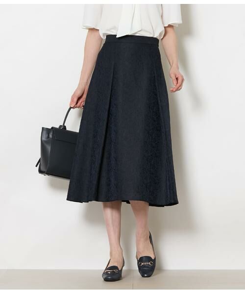 NEWYORKER / ニューヨーカー ミニ・ひざ丈スカート | ブルームジャカード タックフレアスカート（ネイビー）