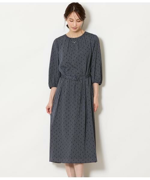 NEWYORKER L-SIZE / ニューヨーカー エルサイズ ミニ丈・ひざ丈ワンピース | ダイヤドットプリント ベルト付きギャザーワンピース（ネイビー）