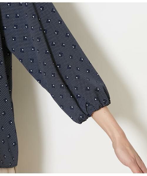 NEWYORKER L-SIZE / ニューヨーカー エルサイズ シャツ・ブラウス | ダイヤドットプリント スタンドネックギャザーブラウス | 詳細4