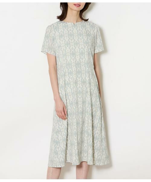 NEWYORKER L-SIZE / ニューヨーカー エルサイズ ミニ丈・ひざ丈ワンピース | ミモザプリント 半袖フレアワンピース | 詳細1