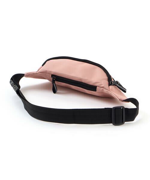 nexchic / ネクシック バッグ | ワンポイントロゴ付きボディバッグ | 詳細2