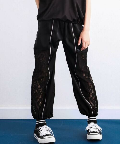 nexchic / ネクシック ショート・ハーフ・半端丈パンツ | サイド切り替えレースラインサテンパンツ(110~150cm)（ブラック）