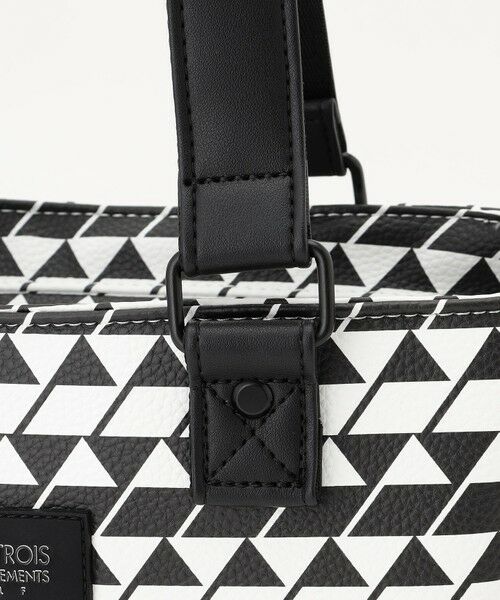 23区GOLF / ニジュウサンンクゴルフ ショルダーバッグ | 【UNISEX】フラッグ総柄カートバッグ | 詳細5