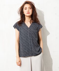 【洗える！】RATTIスクエアプリント ブラウス