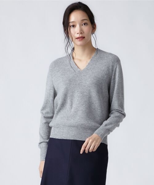 トップスBALENCIAGA.KNITS?Vネックニット?グレー - ニット/セーター