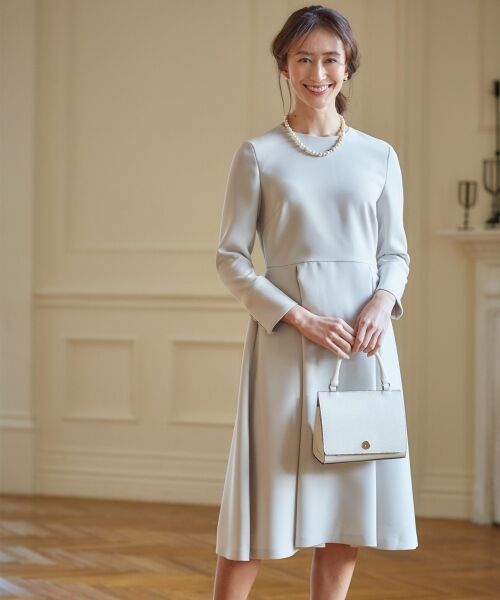 セール Very3月号掲載 Veryコラボ クラッシー タック ワンピース ミニ丈 ひざ丈ワンピース 23区 ニジュウサンク ファッション通販 タカシマヤファッションスクエア