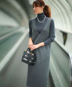 23区 / ニジュウサンク ロング・マキシ丈ワンピース | 【WEB限定カラーあり】ウール圧縮スムース Vネック ワンピース