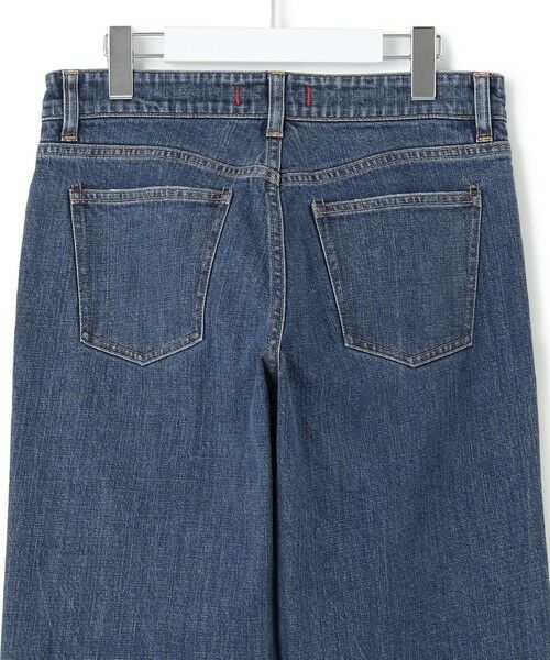 【23区】32サイズ　REDCARD×23区　デニム　ワイドパンツ　ミッドブルー RED CARD TOKYO×23区】デニム ワイドパンツ / 23区