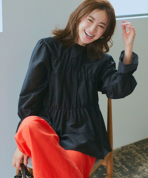 23区/ニジュウサンク 【洗える】シアーコットンシルク シャーリング デザイン ブラウス ブラック系 38 23区/ニジュウサンク 【洗える】シアーコットンシルク シャーリング デザイン ブラウス ブラック系 38