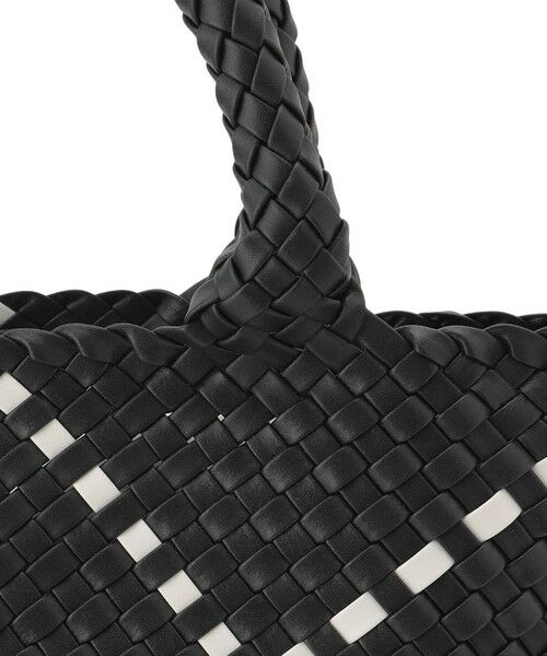 【新品.未使用タグ付き】uncrave（アンクレイヴ） ツイードトートバッグ 新品.未使用タグ付き】uncrave（アンクレイヴ） ツイードトート