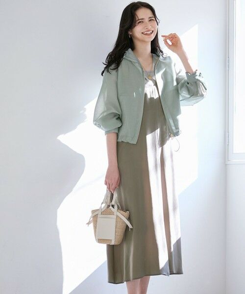23区/ニジュウサンク 【SLOW/一部店舗限定】キュプラフィブリルクロス キャミ ワンピース カーキ系 38 23区/ニジュウサンク 【SLOW/一部店舗限定】キュプラフィブリルクロス キャミ ワンピース カーキ系 38