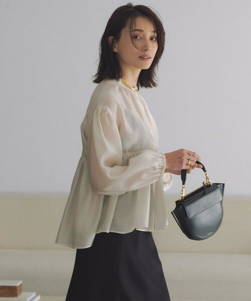 23区/ニジュウサンク 【杏さん着用/一部先行予約/WEB&一部店舗限定カラーあり】ソフトオーガンジー ボリューム ブラウス ベージュ系 38 23区/ニジュウサンク 【杏さん着用/一部先行予約/WEB&一部店舗限定カラーあり】ソフトオーガンジー ボリューム ブラウス ベージュ系 38