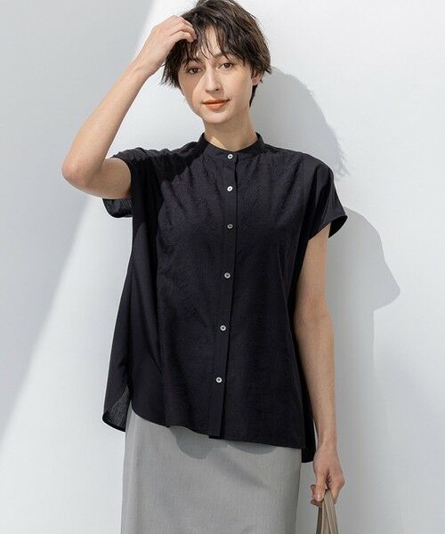 23区/ニジュウサンク 【洗える】エンブロイダリー コンビ ブラウス ネイビー系 38 23区/ニジュウサンク 【洗える】エンブロイダリー コンビ ブラウス ネイビー系 38