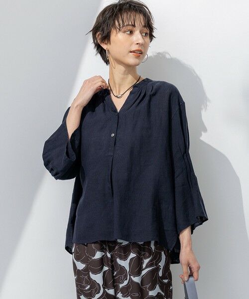 23区/ニジュウサンク 【洗える】LIBECO タックスリーブ シャツ ネイビー 38 23区/ニジュウサンク 【洗える】LIBECO タックスリーブ シャツ ネイビー 38