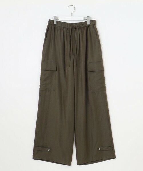 新品タグ付き　23区　ニジュウサンク　カーゴパンツ　大っき目　カーキ　50 新品タグ付き 23区 ニジュウサンク カーゴパンツ 大っき目