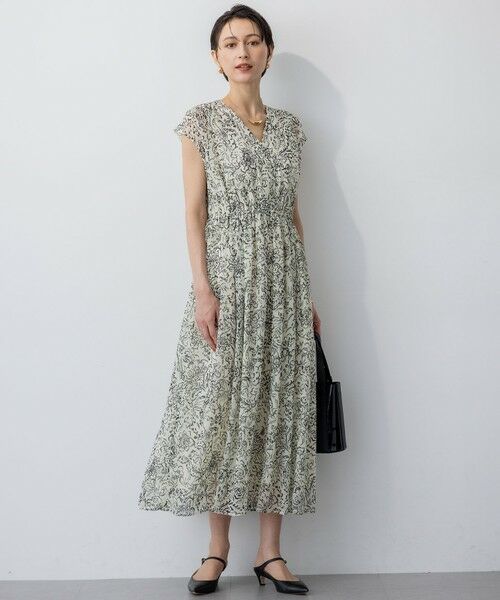 洗える】アンティークフラワープリント ワンピース （ロング