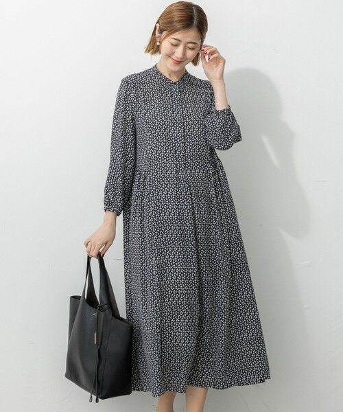 23区 / ニジュウサンク ロング・マキシ丈ワンピース | 【洗える】モダンジオメトリックプリント ワンピース(ブラック系)