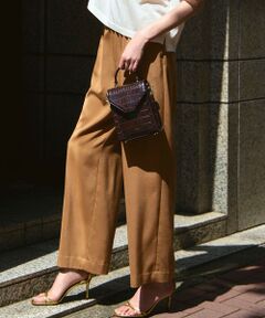 23区 / ニジュウサンク その他パンツ | 【見上愛さん着用/Oggi10月号掲載/洗える】スエーディーサテン ワイド パンツ