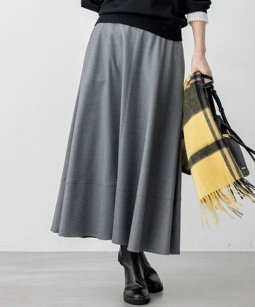 23区/ニジュウサンク 【セットアップ対応】TWサキソニー フレア スカート ライトグレー系 40