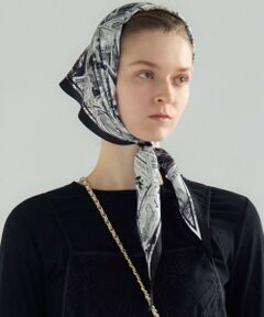 23区 / ニジュウサンク バンダナ・スカーフ | スタンプ柄ダイヤ スカーフ