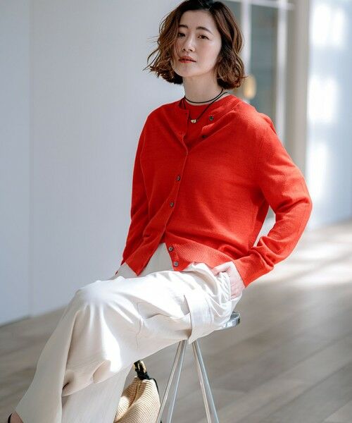 23区 / ニジュウサンク カーディガン・ボレロ | 【一部予約/見上愛さん着用】ピュアリネンハイゲージ カーディガン（レッド系）