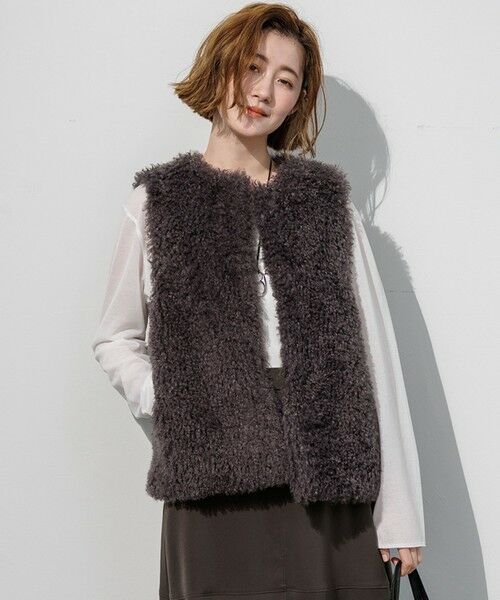 23区 / ニジュウサンク その他アウター | ECPOPELウェイビー エコファー ジレ（グレー系）
