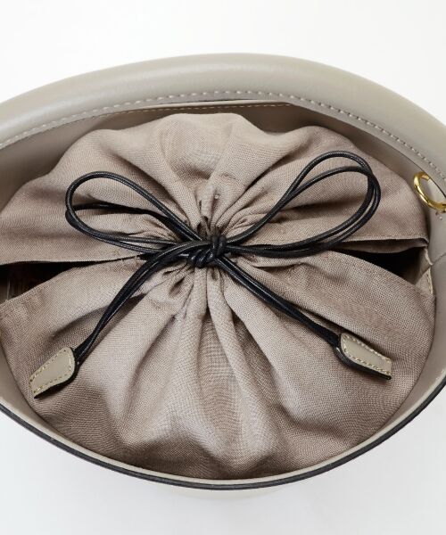 PELLETTERIA VENETA バケツ型BAG （マフラー・ショール
