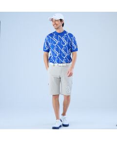 爽やかさと機能性を兼ね備えた、サッカーハーフパンツは清涼感のあるサッカー素材を使用し、軽快な履き心地を実現。暑い季節のラウンドでも快適に着用できるよう、ポリエステル機能糸「Primeflex&reg;」を採用し、糸の収縮によるサッカー生地のライトストレッチが、スムーズな動きをサポートします。<br><br>吸湿速乾の機能素材を使用し、汗をかいてもサラリとした肌触りをキープ。ウエスト内側にはシリコンテープを施し、トップスをインした際のズレを防いでスタイルをしっかりキープします。<br><br>デザインのポイントとして、裾ポケットやDカンを搭載し、実用性をプラス。さらに、ブランドのアイデンティティを象徴するNissaの4色テープのループがさりげないアクセントとなり、スポーティーでありながら洗練された印象を演出します。<br><br>■コンセプト■<br>南フランスのリゾート地ニース（プロバンス語で「Nissa」）をイメージしたゴルフブランド。美しいコートダジュールを背景にヨーロッパのエスプリを感じさせる洗練されたウェア＆グッズを展開します。<BR>