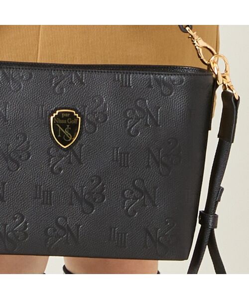 NS23 par Nissa Golf / エヌエス23・パー・ニッサゴルフ スポーツグッズ | 【本革使用】エンボス加工ショルダーバッグ大 | 詳細3