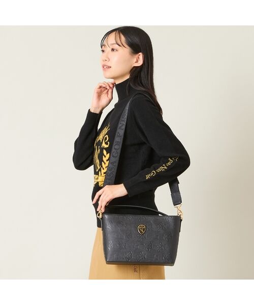 NS23 par Nissa Golf / エヌエス23・パー・ニッサゴルフ スポーツグッズ | 【本革使用】エンボス加工ショルダーバッグ大 | 詳細7