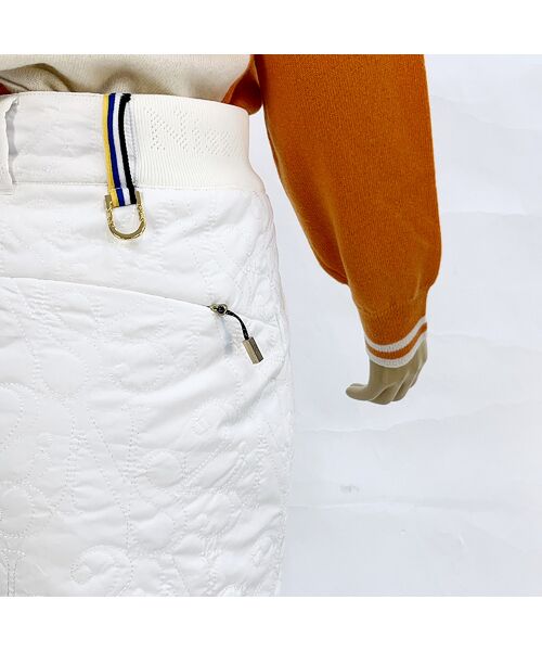 NS23 par Nissa Golf / エヌエス23・パー・ニッサゴルフ ミニ・ひざ丈スカート | 【レディース】ロゴキルティング中綿スカート | 詳細5