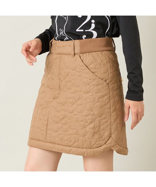 NS23 par Nissa Golf / エヌエス23・パー・ニッサゴルフ ミニ・ひざ丈スカート | 【レディース】ロゴキルティング中綿スカート | 詳細7